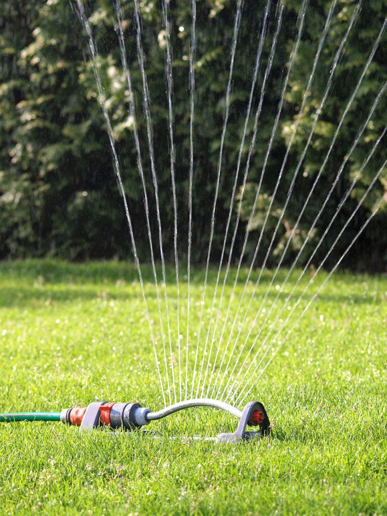 Lawn Sprinkler Photo Image by Helga from Pixabay